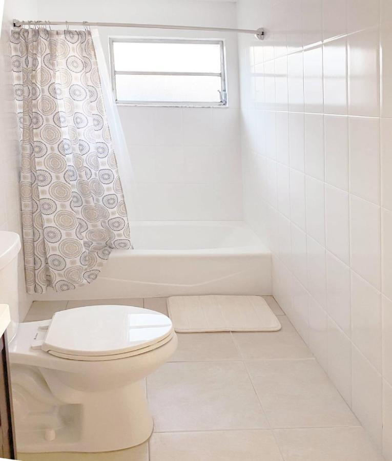 מיאמי Private Suite W/ Full Backyard, Bbq, 5Min From Mia מראה חיצוני תמונה