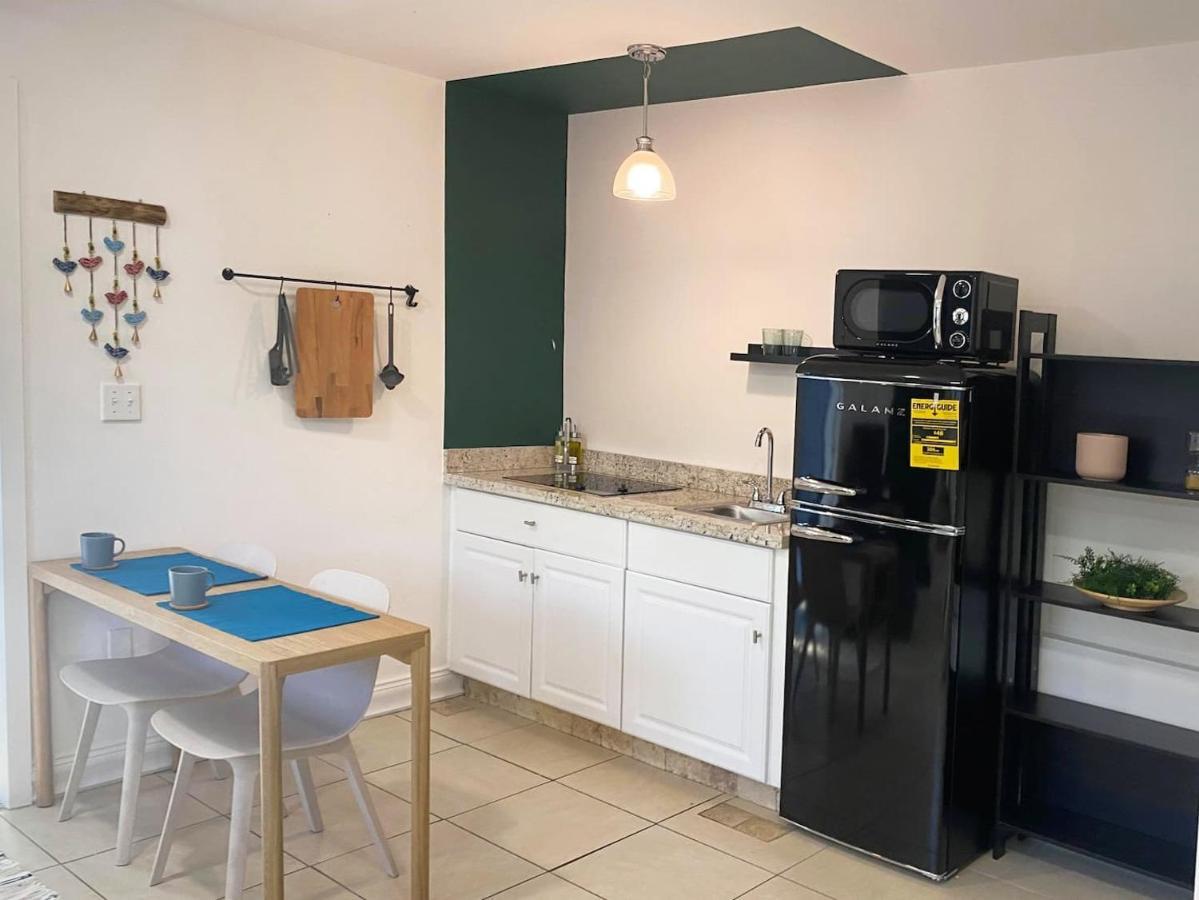 מיאמי Private Suite W/ Full Backyard, Bbq, 5Min From Mia מראה חיצוני תמונה