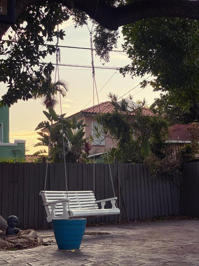 מיאמי Private Suite W/ Full Backyard, Bbq, 5Min From Mia מראה חיצוני תמונה